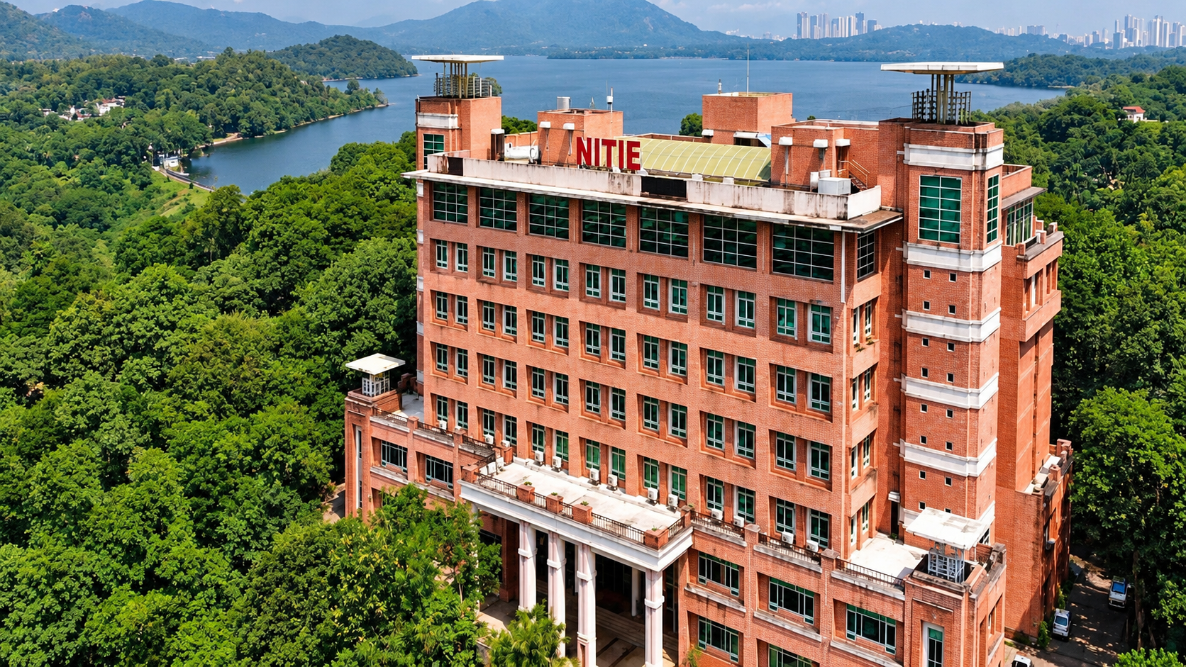 IIM Mumbai MBA-PGPM for working professionals (No CAT): A new way into IIM