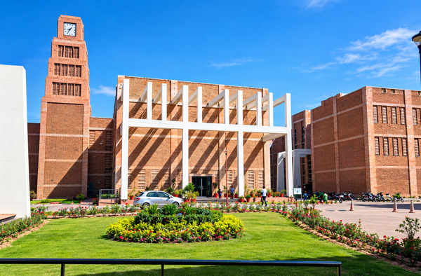 IIT Jodhpur BS Management & Technology: what will your career look like 4 years from now?