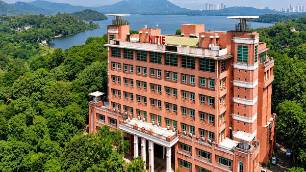 IIM Mumbai MBA-PGPM for working professionals (No CAT): A new way into IIM